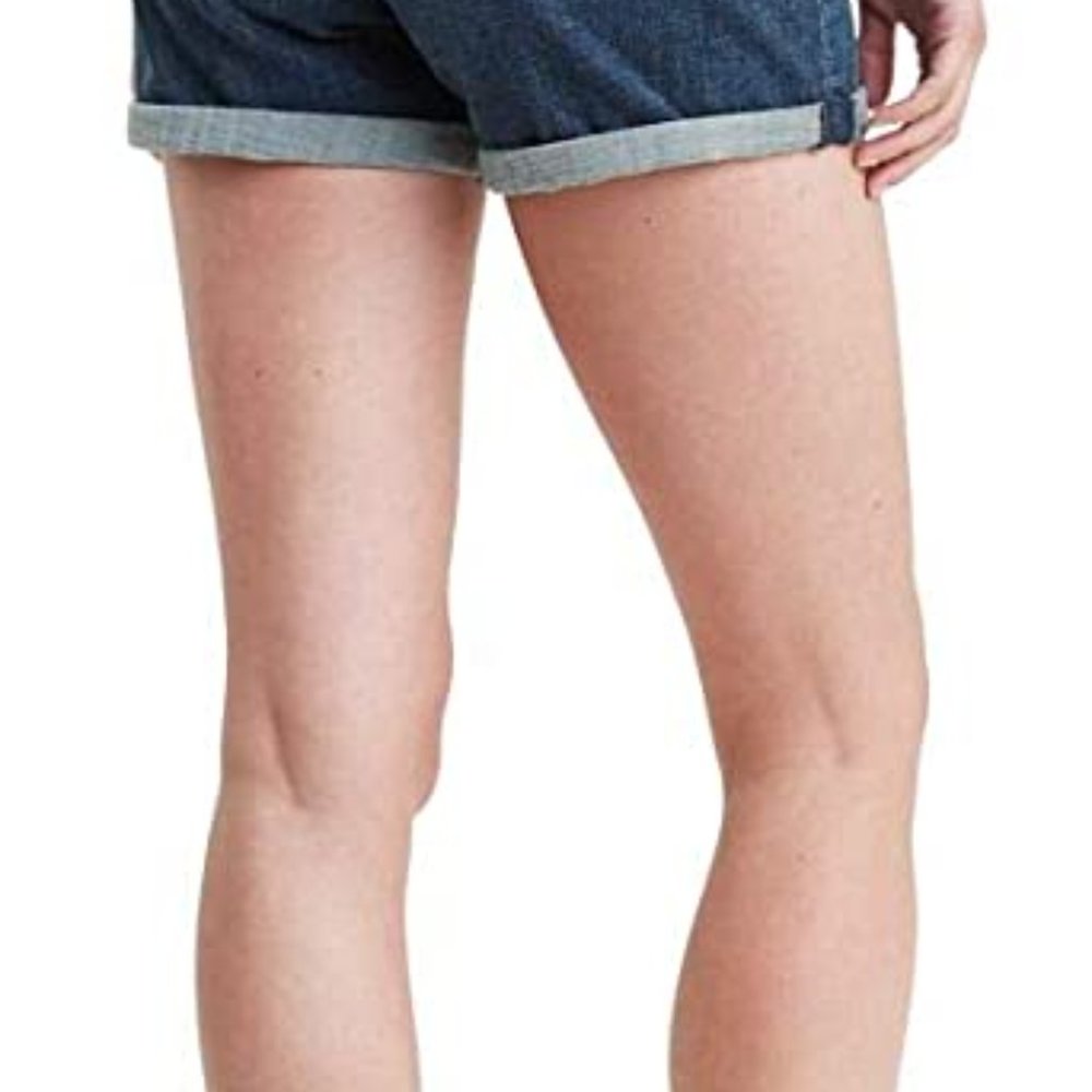 Levi's Sculpt Classic Shorts - Picture 4 of 5